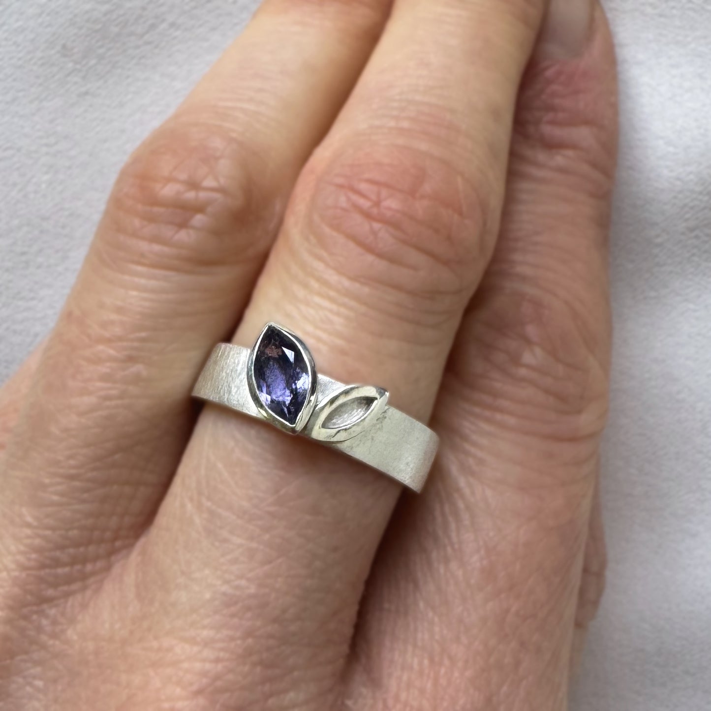 Facet Line silver ring with marquise shaped iolite - size P to Q