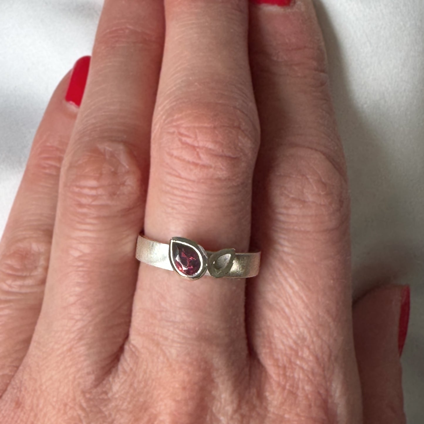 Pear shaped rhodolite garnet Facet Line ring - size Q to R