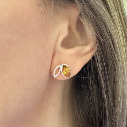 Facet line earrings with citrine