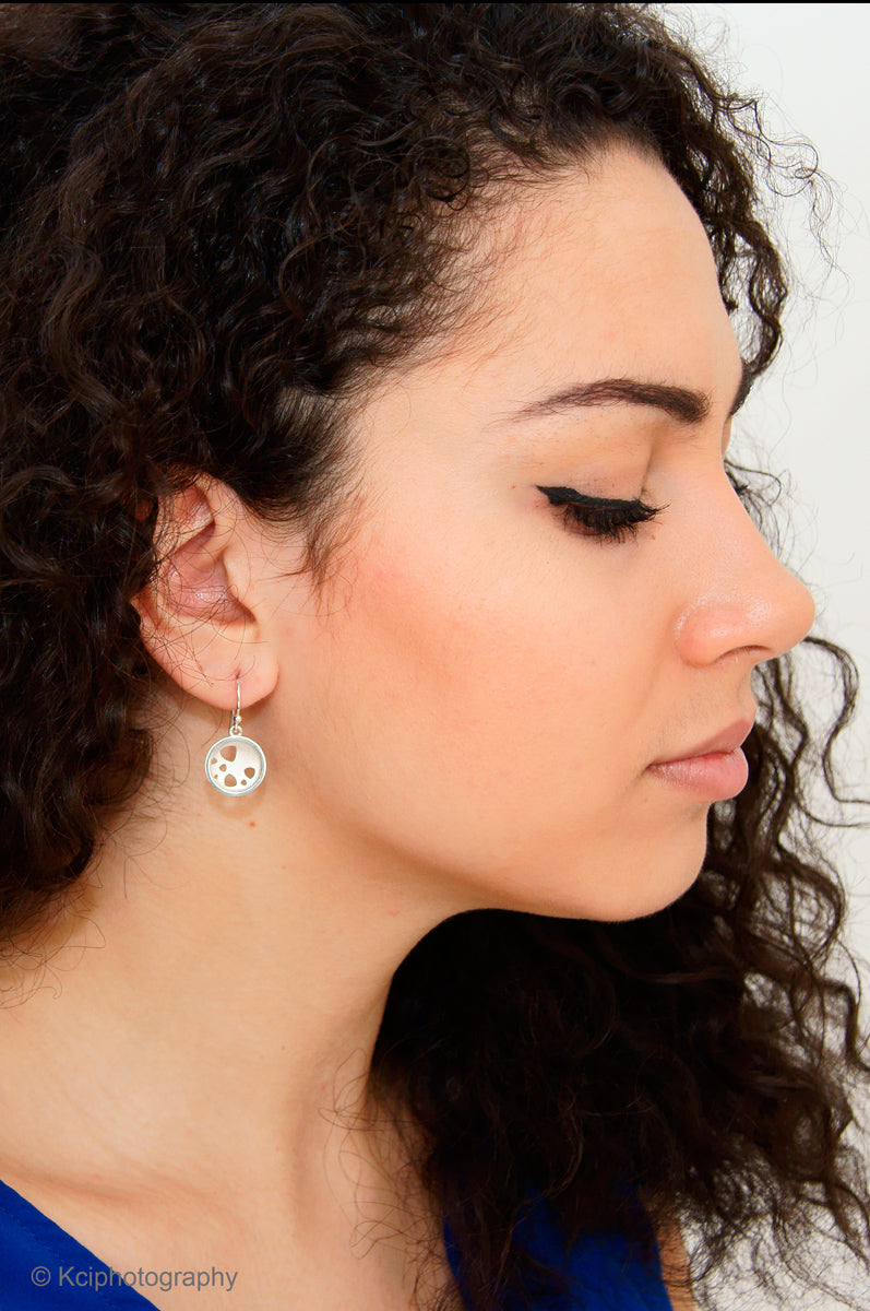 Kate Phipps Jewellery Scattered trillions drop earrings silver model photo 