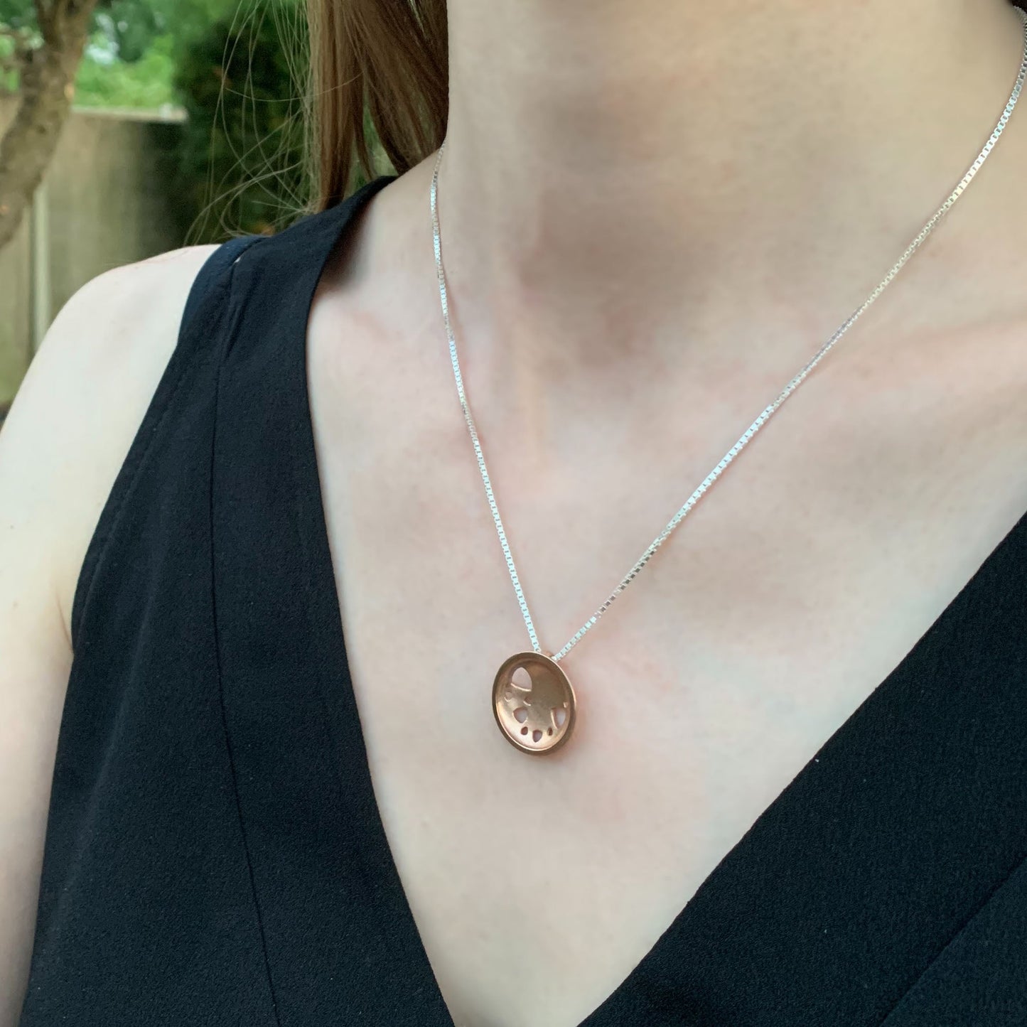 Kate Phipps Jewellery Scattered trillions necklace medium 18 carat rose gold plated silver model photo