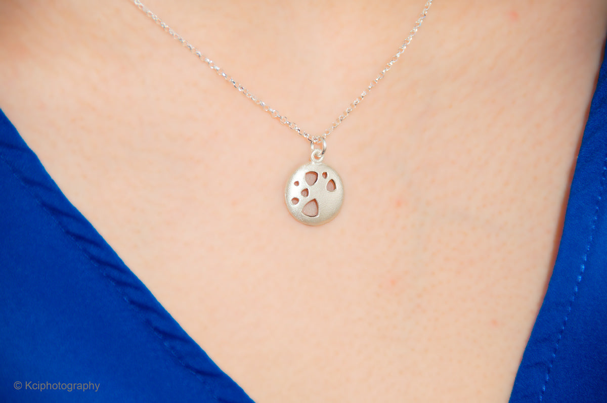 Kate Phipps Jewellery Scattered trillions necklace small silver convex side model photo 