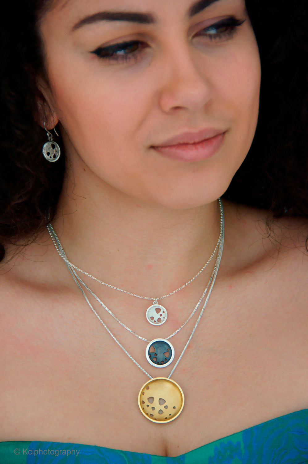 Kate Phipps Jewellery Scattered trillions necklaces small medium and large and drop earrings silver model photo 