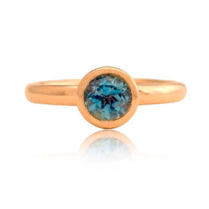 9 carat rose gold and aquamarine scatterd trillions ring - size M to N