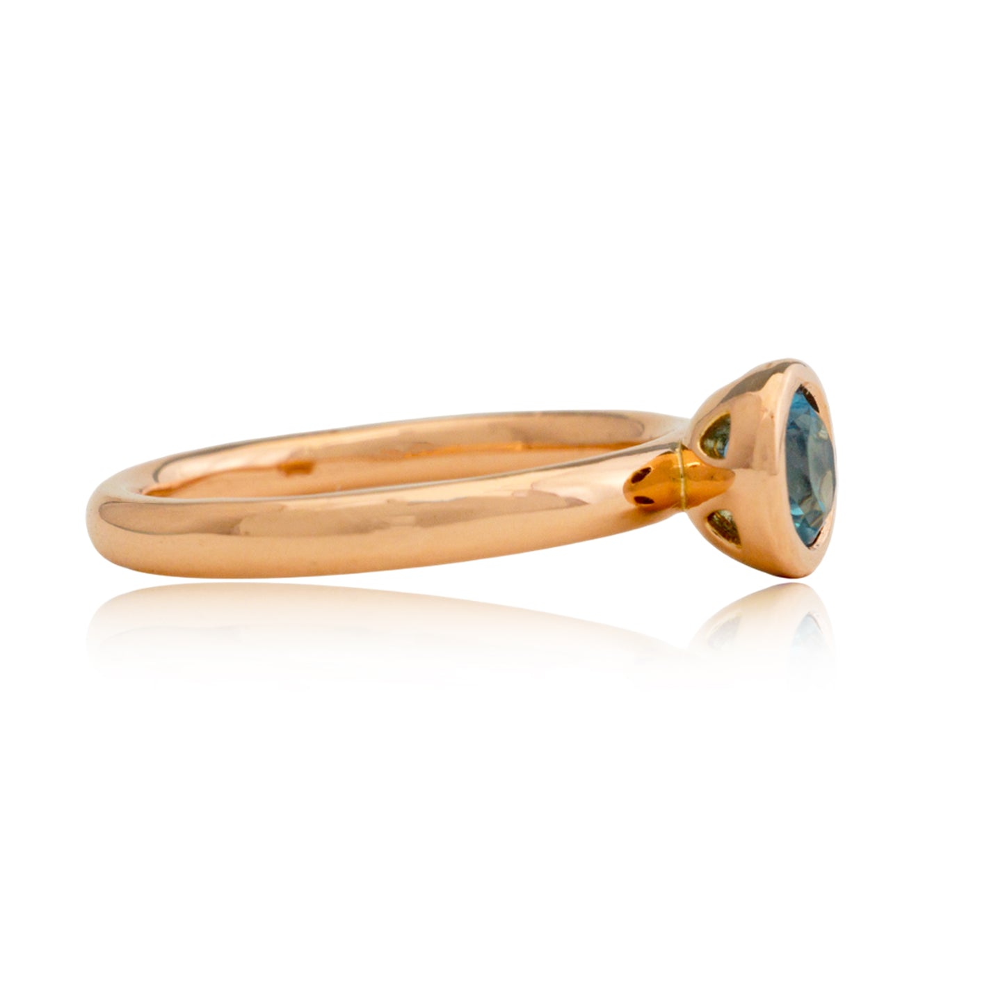 9 carat rose gold and aquamarine scatterd trillions ring - size M to N