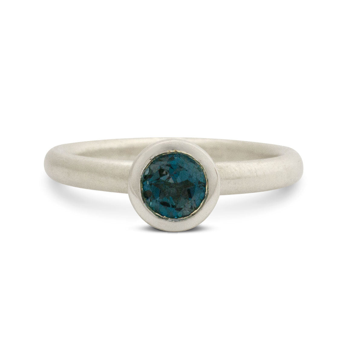 Kate Phipps Jewellery Scattered trillions ring silver and London blue topaz