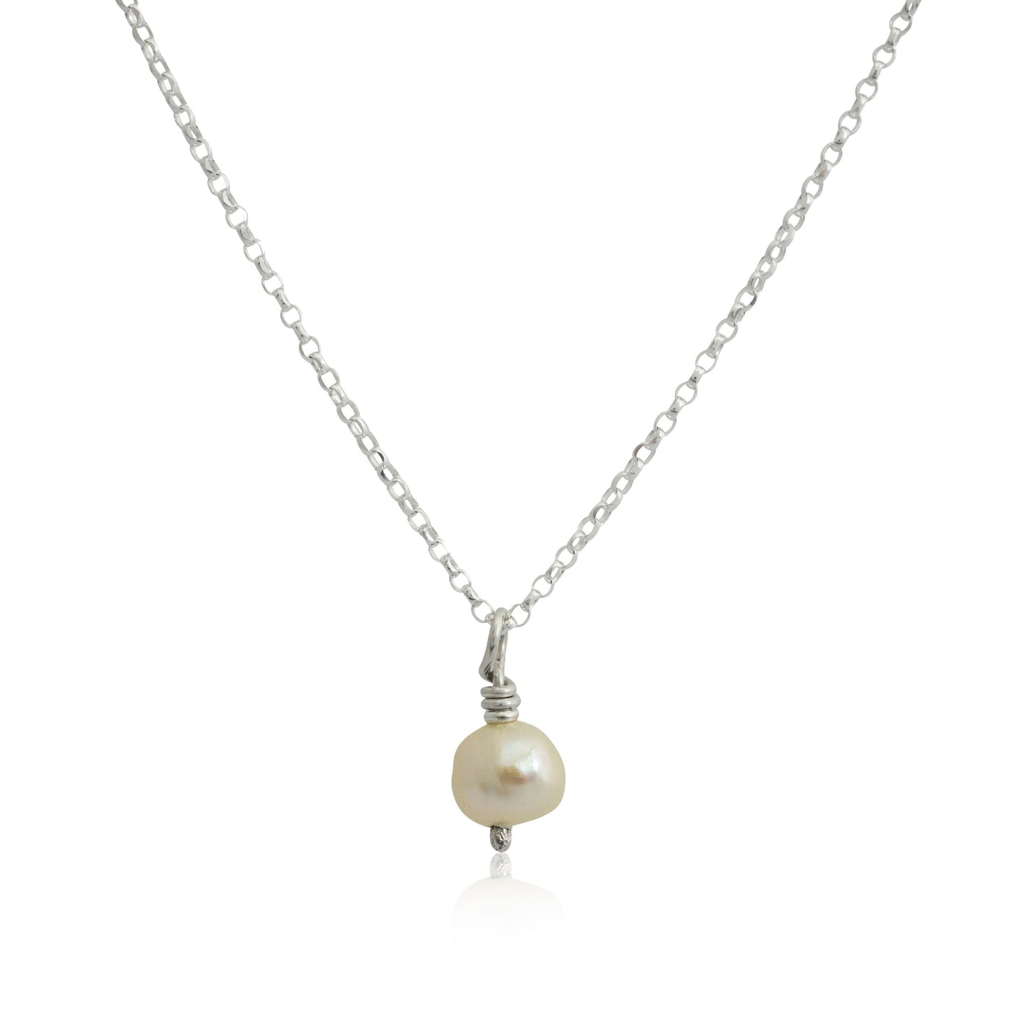 Kate Phipps Jewellery Simple elegance necklace silver with white pearl pendant on belcher chain