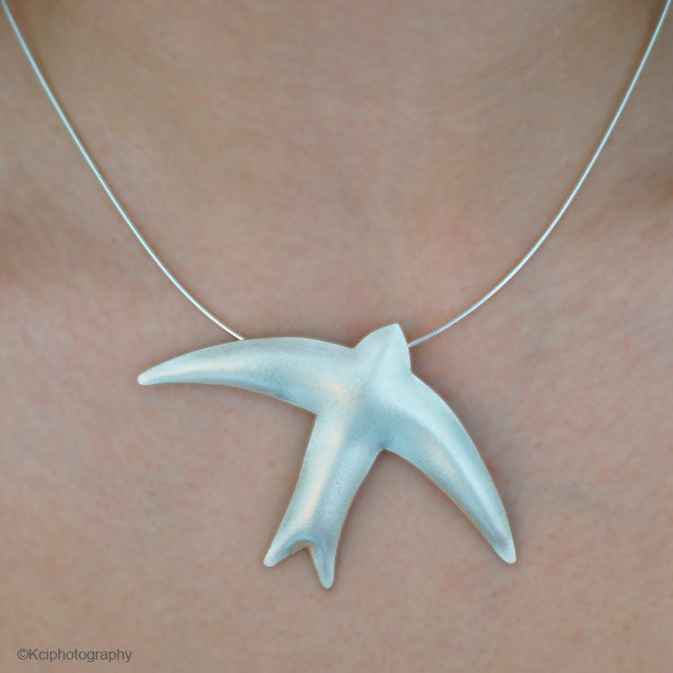 Kate Phipps Jewellery silver swift necklace satin finish model photo