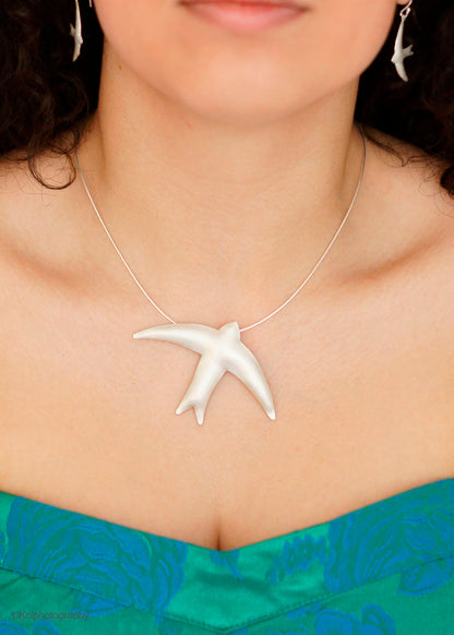 Kate Phipps Jewellery silver swift necklace satin finish model photo