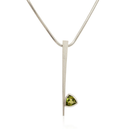 Kate Phipps Jewellery silver and trillion cut peridot necklace product photo