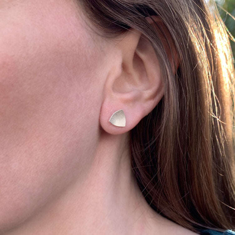 Kate Phipps Jewellery Trillion stud earrings medium silver model photo